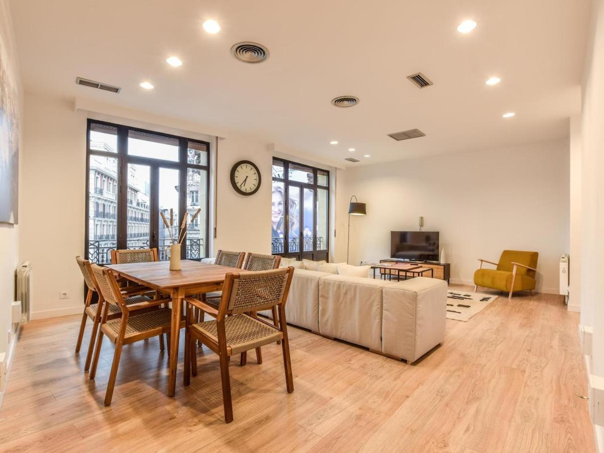 Apartmán Apartamento En Plaza De Canalejas Madrid Exteriér fotografie
